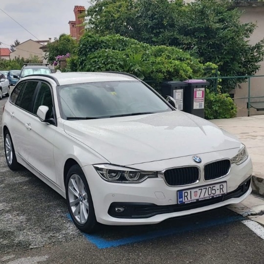 BMW 320d xDrive Touring
