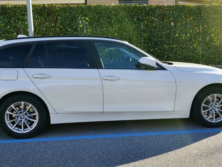 BMW 320d xDrive Touring