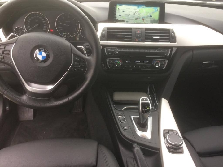 BMW 320d xDrive Touring