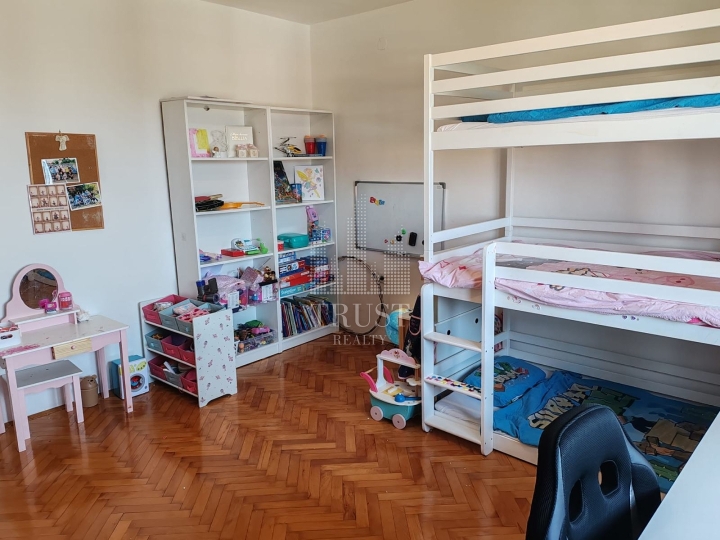Istra, Umag - prostrani trosobni stan ID 5099