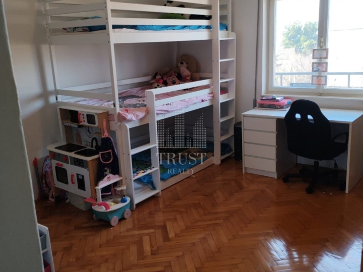 Istra, Umag - prostrani trosobni stan ID 5099