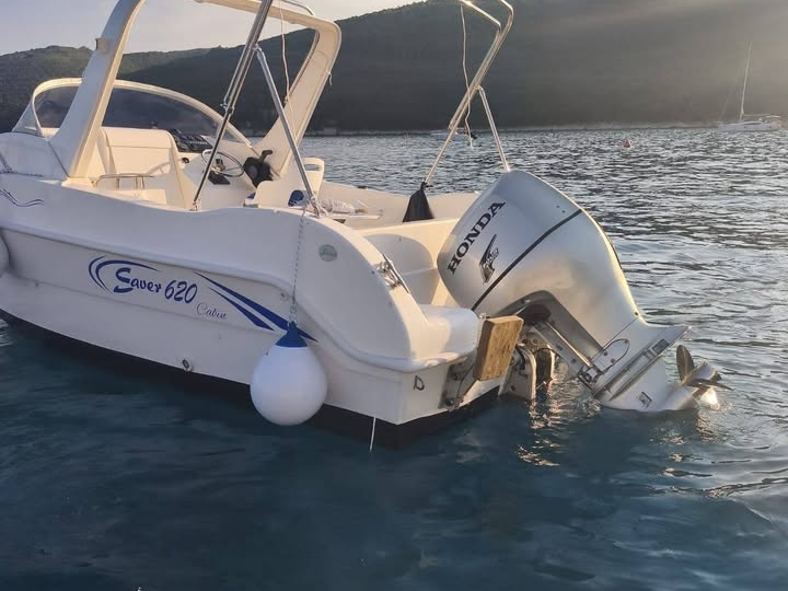 Saver 620 manta cabin
