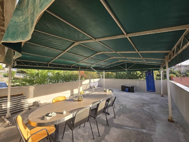 Nadstrešnica 7,5x5 m, s ceradom