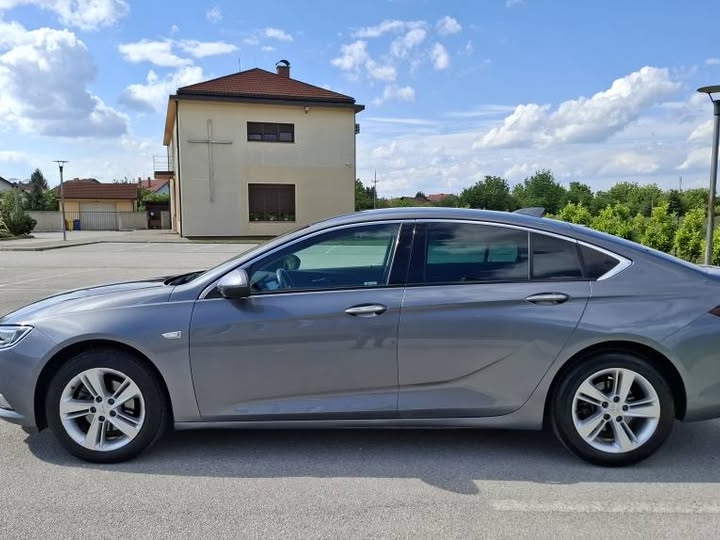 Opel Insignia 1.6 CDTi, 2017. god., 154.000 km