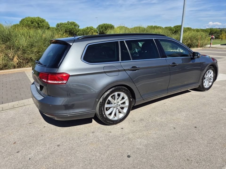 VW Passat B8 2.0 TDI DSG, 180.000 km