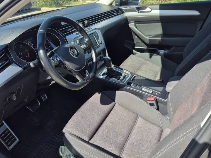 VW Passat B8 2.0 TDI DSG, 180.000 km