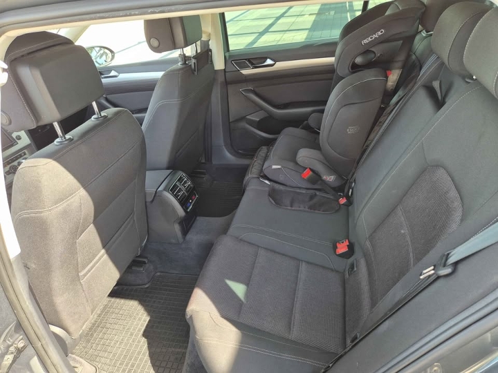 VW Passat B8 2.0 TDI DSG, 180.000 km