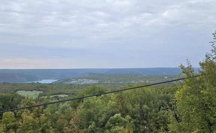 Raša, Staniševi, zemljište 20.000 m2