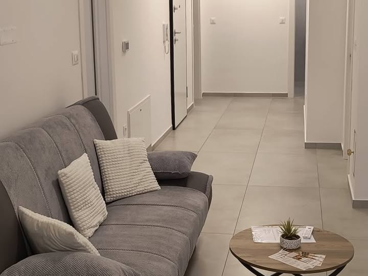 Kastav, 2 prostorije za tihi obrt, 330 €/prostorija