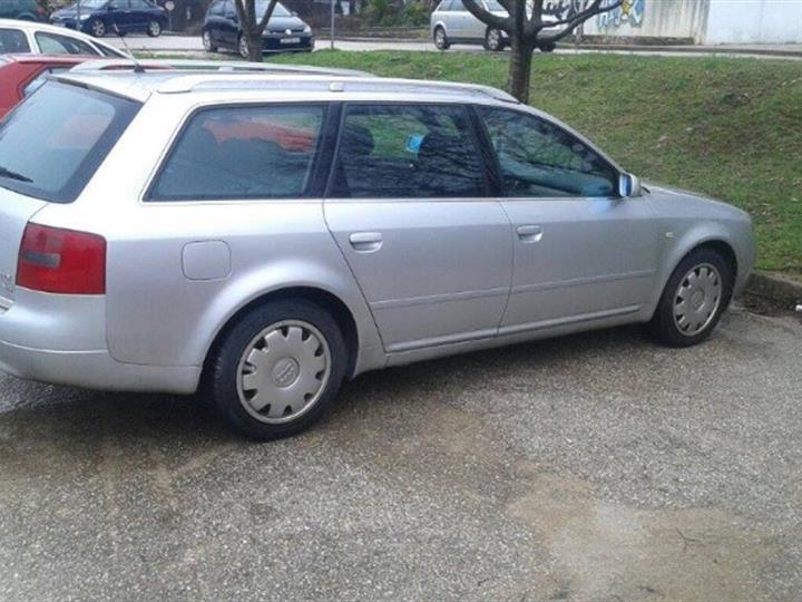 Prodajem Audi karavan