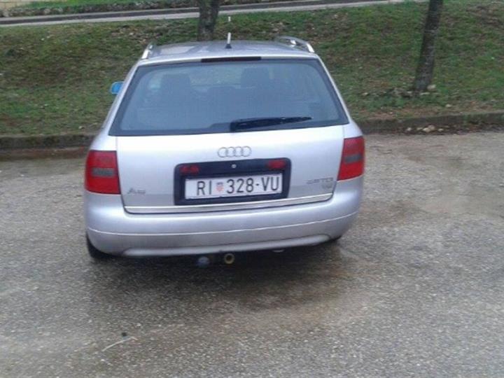 Prodajem Audi karavan