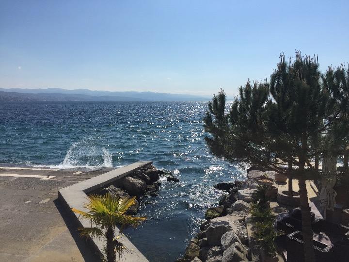 Prodavačica, ispomoć, Opatija !