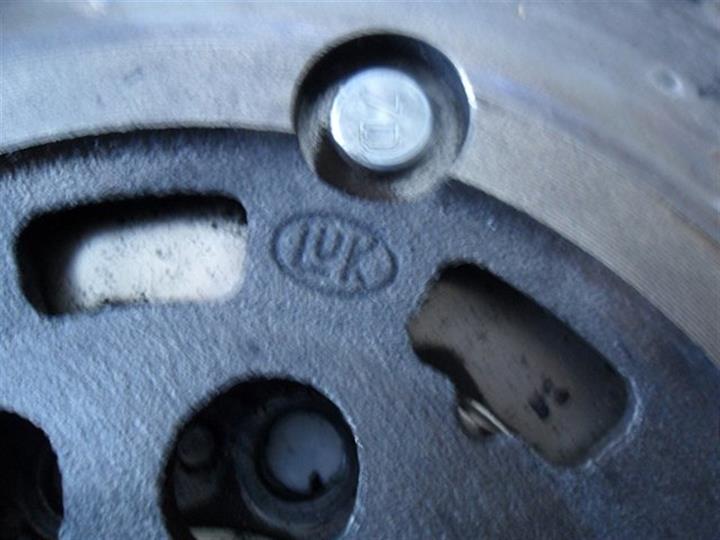 Dvomaseni zamašnjak za VAG vozila