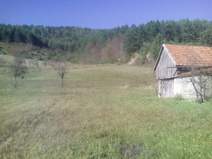 Kuća i imanje, idealno za seoski turizam