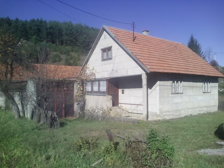 Kuća i imanje, idealno za seoski turizam