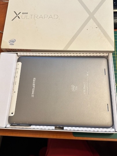 Tablet Teclast x98 Plus za dijelove