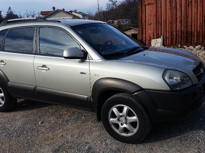 Hyundai Tucson 2.0 CRDI, 4WD