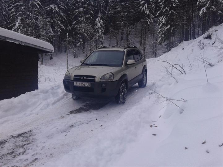 Hyundai Tucson 2.0 CRDI, 4WD [7/9]