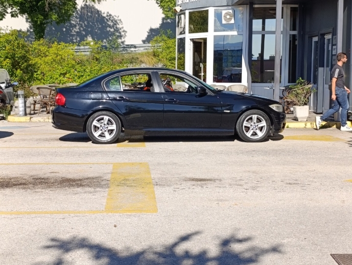 BMW 318 D