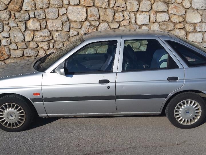 Ford Escort 1.4, 1998. godina