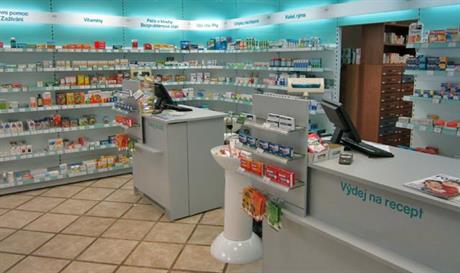 Malo hrabar, malo nepoželjan