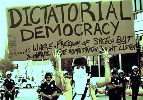 Iz diktature u diktaturu