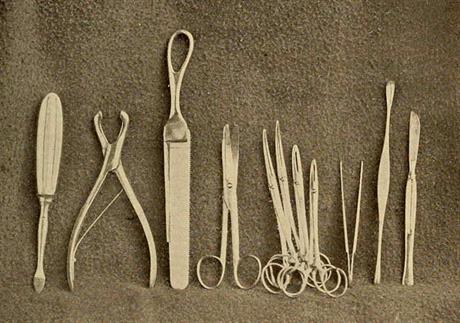 Prazan prostor između činjenica