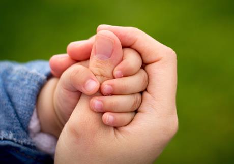 Uloga carskog reza i antibiotika na zdravlje djeteta