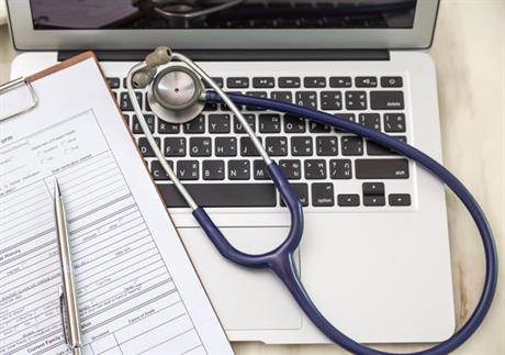 “Sprženo” računalo kao posljedica udara groma