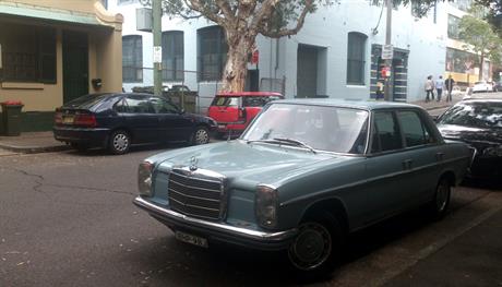 Stariji Mercedes i pravo popravka u ovlaštenom servisu