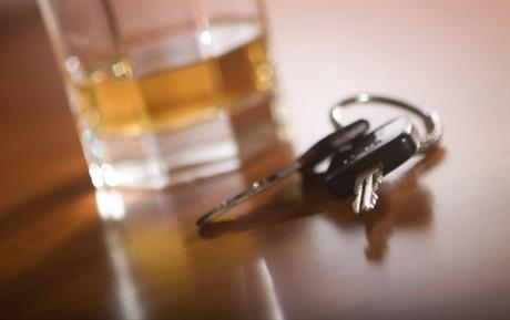 Skrivio nezgodu pod utjecajem alkohola – koliki iznos regresa očekivati?