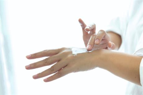 Krema za ispucale ruke