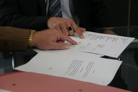 Majka je naslijedila imovinu i dugove mog oca. Sad je i ona umrla, naslijeđujem li ja i očeve dugove?