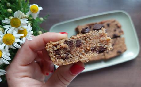 Kocke od banane i kikiriki maslaca