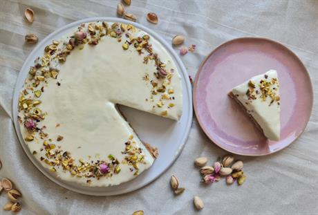Cheesecake s pistacijom i bijelom čokoladom