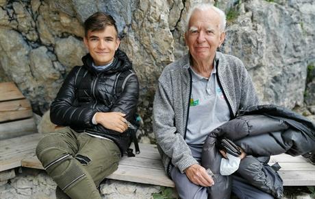 Ima li unuk pravo na naknadu štete koju trpi zbog invaliditeta djeda?
