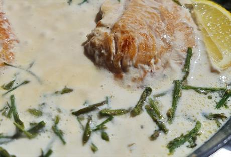 Puretina sa šparogama
