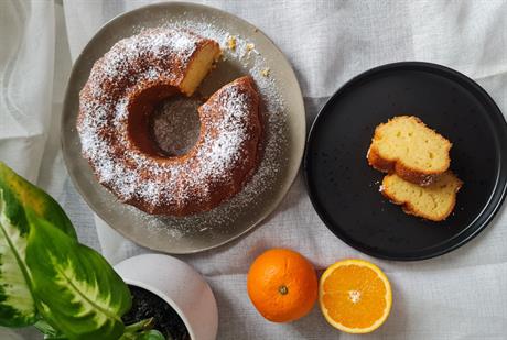 Kuglof od naranče i jogurta