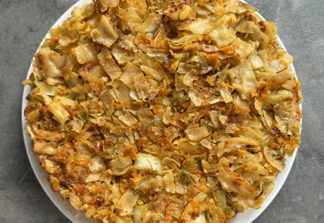 Preokrenuti bezglutenski tart od kupusa i mrkve
