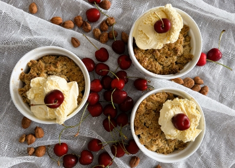 Crumble s trešnjama