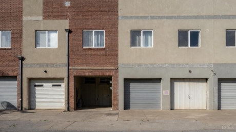 Kako natjerati upravitelja zgrade da etažira zgradu i upiše garaže u zemljišne knjige?
