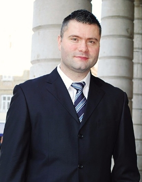 Mario Veršić, CEPA® Ovlašteni revizor | Savjetnik za prijenos poslovanja i rast vrijednosti društava