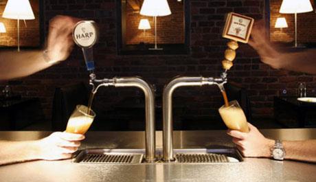 Nova vrst pivnice – šank i stol postaju jedno