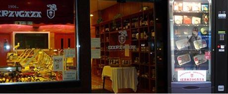 Prodaja mesa putem automata za hranu