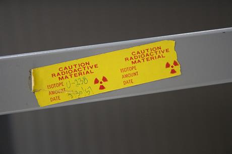 Radioaktivne manipulacije