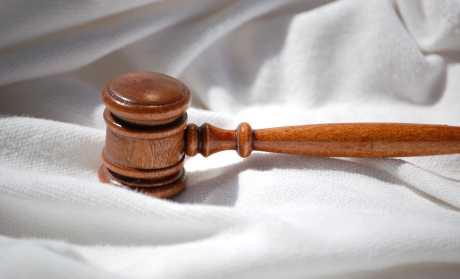 Moram li platiti troškove sudskog postupka?