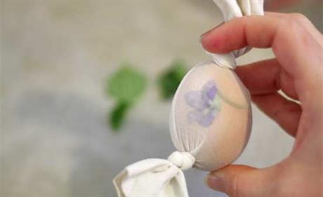 Bojanje pisanica prirodnim bojama