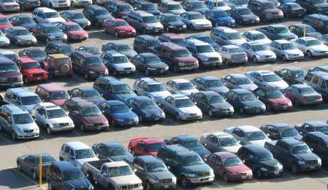 Najam i prodaja automobila putem interneta