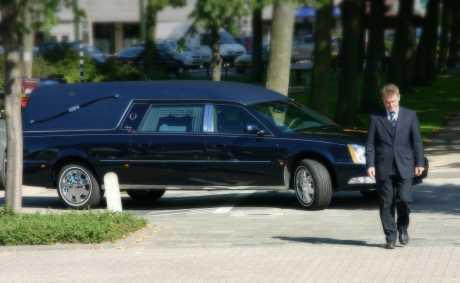 Koji su uvjeti stručne spreme za otvaranje pogrebnog poduzeća?